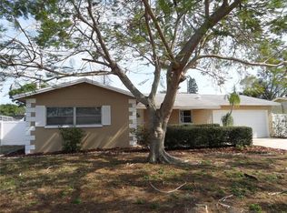 6760 15th St S, Saint Petersburg, FL 33705