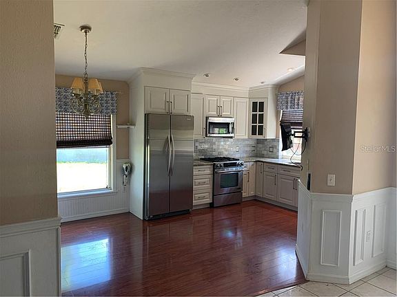 2nd image of 601 China Berry Cir