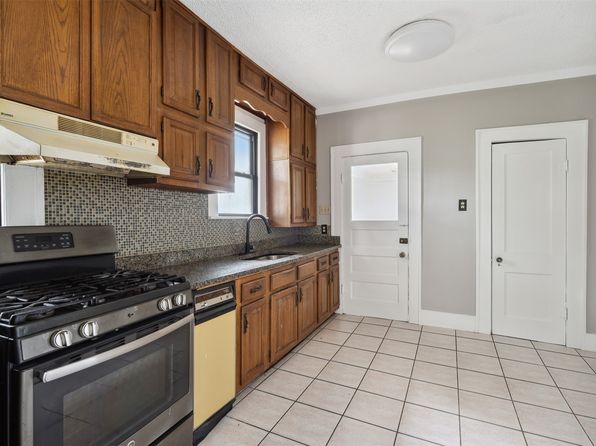 Additional property image - 802 S Montclair Ave, Dallas, TX 75208