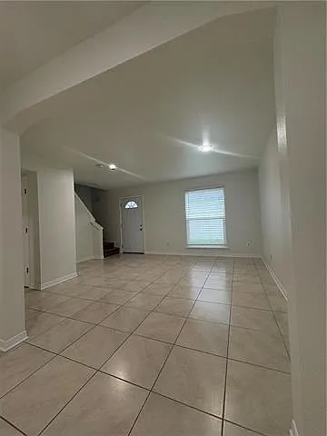 2 bed, 1.5 bath, 1100 sqft, $1,400 — Photo 4