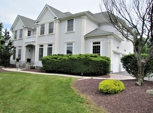 5 Barron Hill Rd, Easton, PA 18042