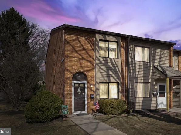 301 Valley Dr, West Chester, PA 19382