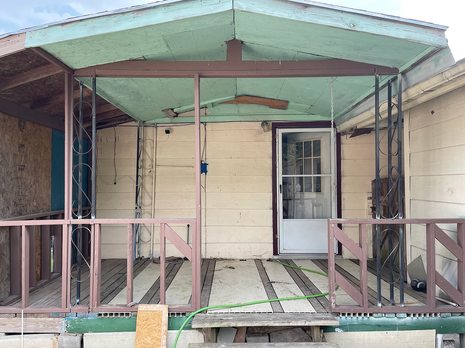 E Berkeley Ave, Wichita — Photo 2