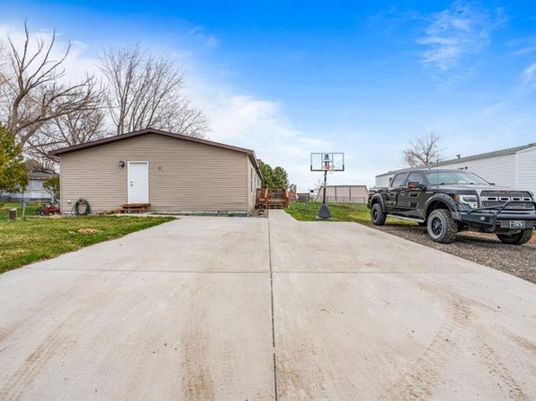 412 2nd St NE, Park City, MT 59063