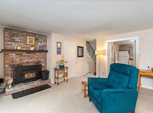 20 Lawrence Rd APT 2, Rowley, MA 01969