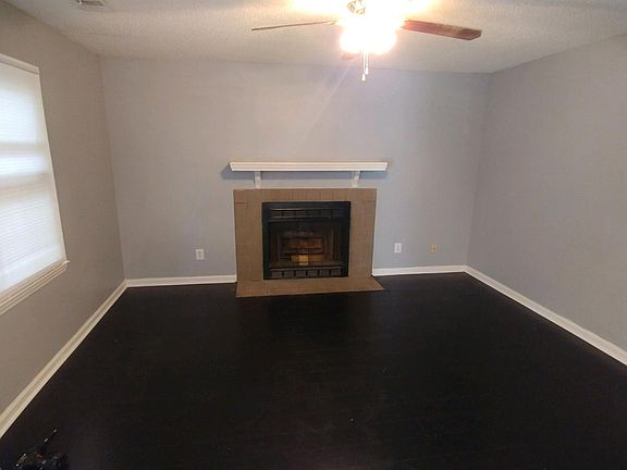 5th image of 9 Chesapeake Ct Unit 15