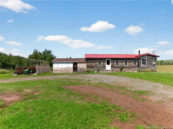 460 Middlesex Rd, Coverdale, NB E4J 1H6