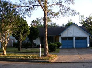 12135 Spring Grove Dr, Houston, TX 77099