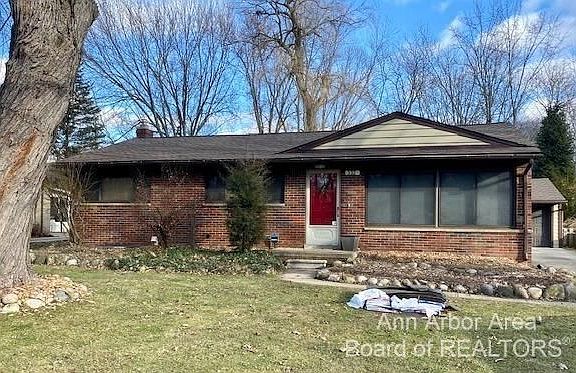 2nd image of 335 Hazelwood Ave