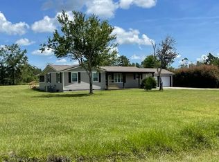417 Midway Park Dr, Wewahitchka, FL 32465