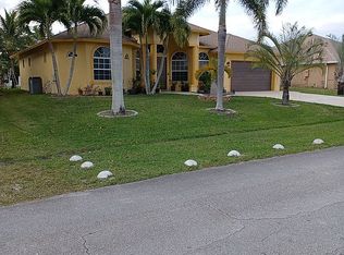 4220 SW Callicoe St, Port Saint Lucie, FL 34953