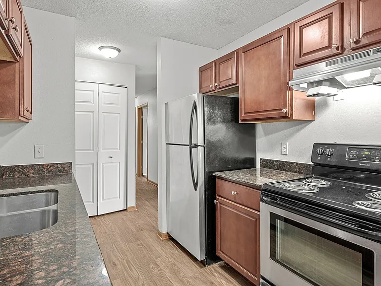 River Ridge Apartments — Photo 66