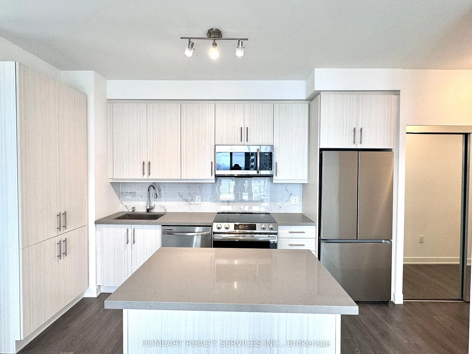 3 bed, $3,400 — Photo 3