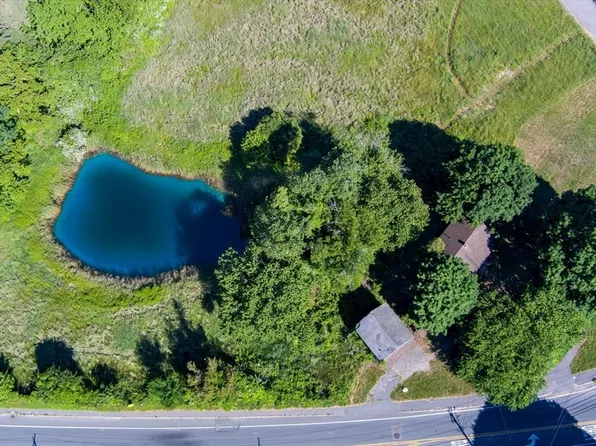 4 North St, Bridgewater, MA 02324