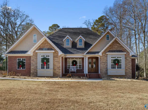 70 Smith Ln, Boaz, AL 35956