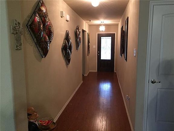 2nd image of 3608 Peacock Pl