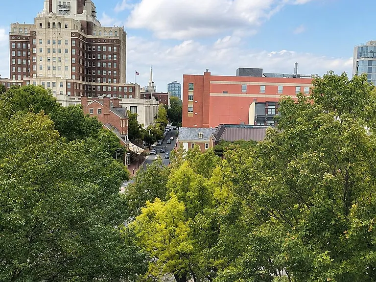 200 Locust St #4DN — Photo 9