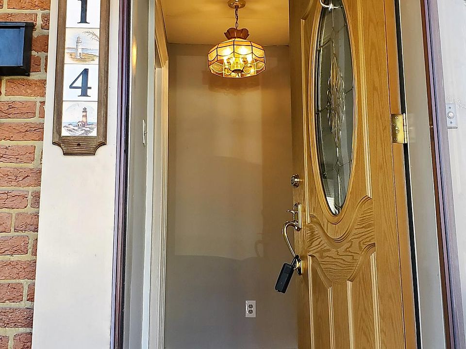 2nd image of 314 N 3rd St