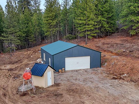 3rd image of 23422 Henry Rd