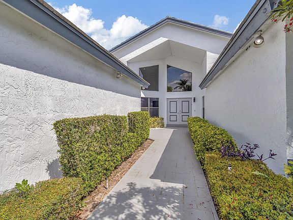 4th image of 11525 Victoria Drive