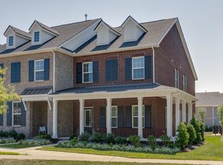 1729 Old Drakes Creek Rd, Hendersonville, TN 37075