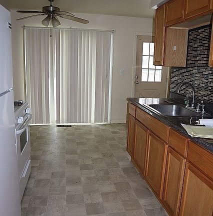 3rd image of 5086 Euclid Ln