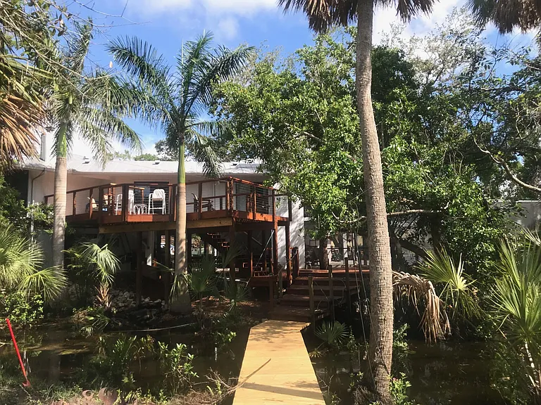 420 Sharwood Dr — Photo 17