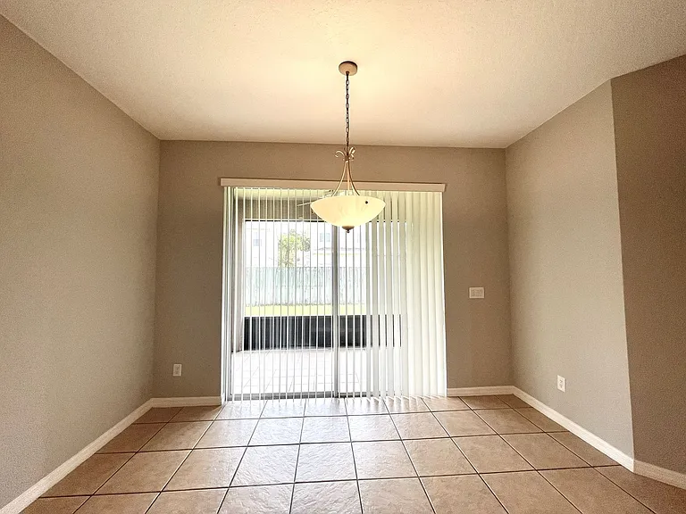 4785 Tarflower Ln — Photo 7