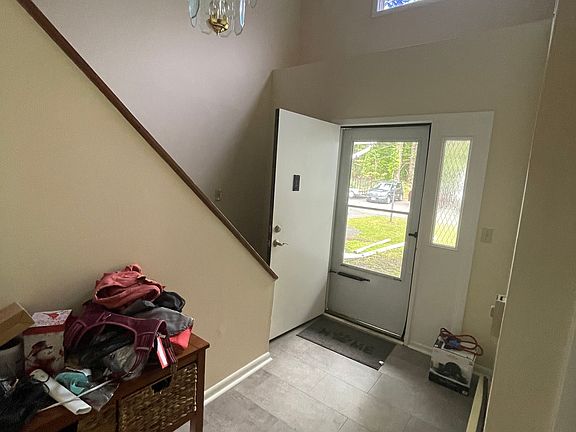 3rd image of 10 Tallow Wood Dr