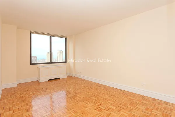 Rented by Mirador Real Estate | media 22