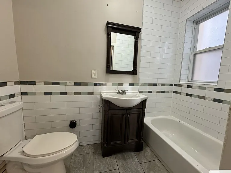 233 Fowler Ave #3 — Photo 4