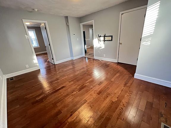 5th image of 1 Mill Street Ct Floor 1