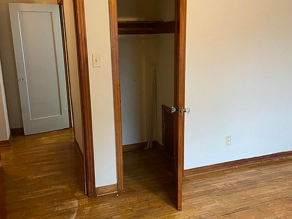 4th image of 711 28th St #300