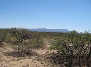 5651 S Natoma Trl, Hereford, AZ 85615