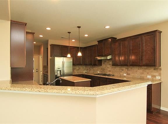 3rd image of 12101 Palisades Pkwy