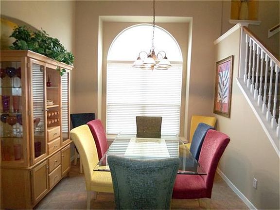 3rd image of 2214 Falcon Knoll Ln