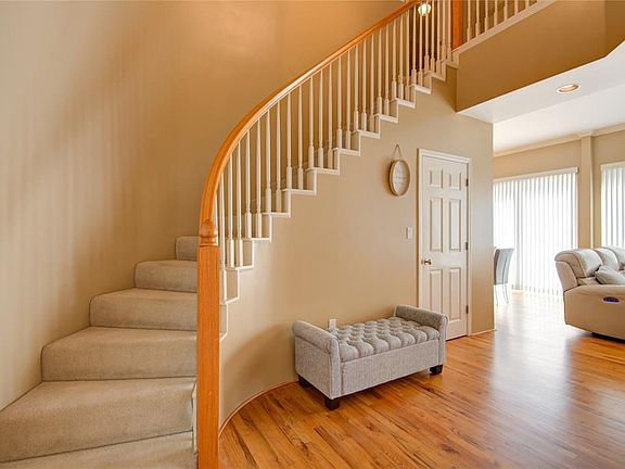3rd image of 2520 Robinhood St APT 1211