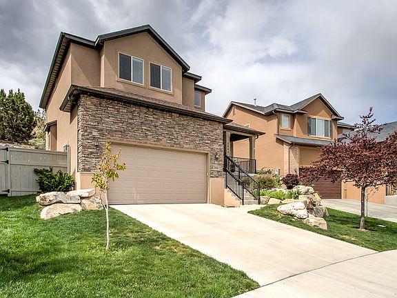 2nd image of 2848 E Lookout Dr