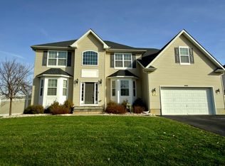 67 Oak Creek Rd, East Windsor, NJ 08520