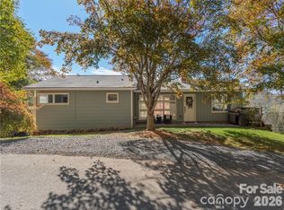 26 Grimball Dr, Waynesville, NC 28786