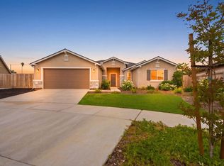 2198 W Ambassador Way, Hanford, CA 93230
