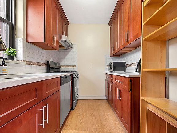 4th image of 36-07 171st St #35