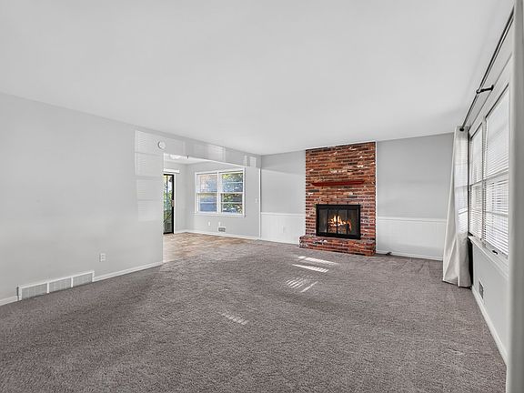 4th image of 8342 Travis Ln #1