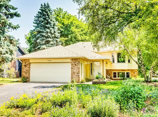 5970 Pheasant Dr, Shoreview, MN 55126