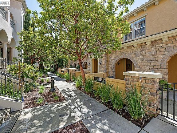 3rd image of 4673 Rimini Ct