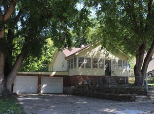 6106 Pratt St, Omaha, NE 68104