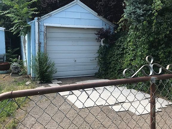 3rd image of 924 W 300 N