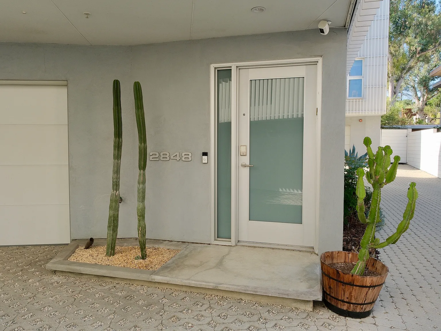 3 bed, 2.5 bath, 1621 sqft, $6,400 — Photo 4