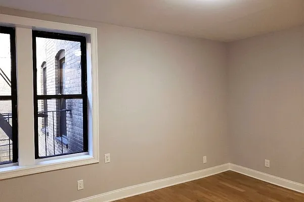 Rented by Beekman Street Realty | media 2