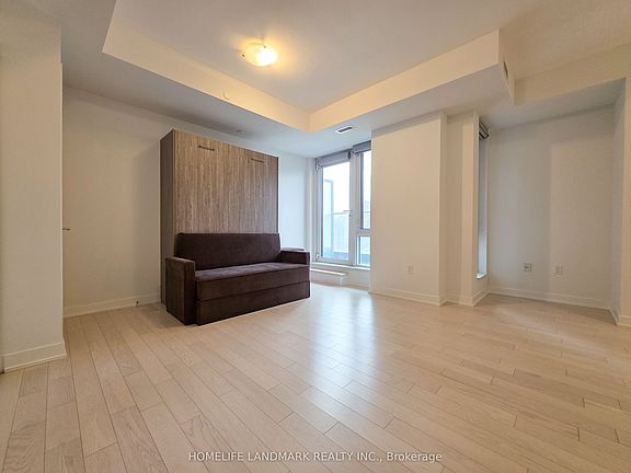 2nd image of 330 Richmond St W #605